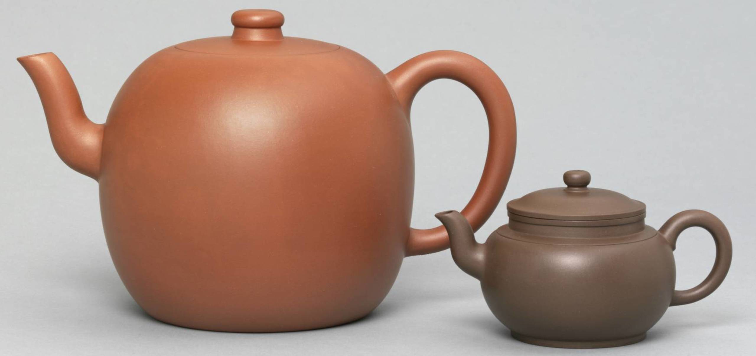 V&A · Purple Clay Teapots From China