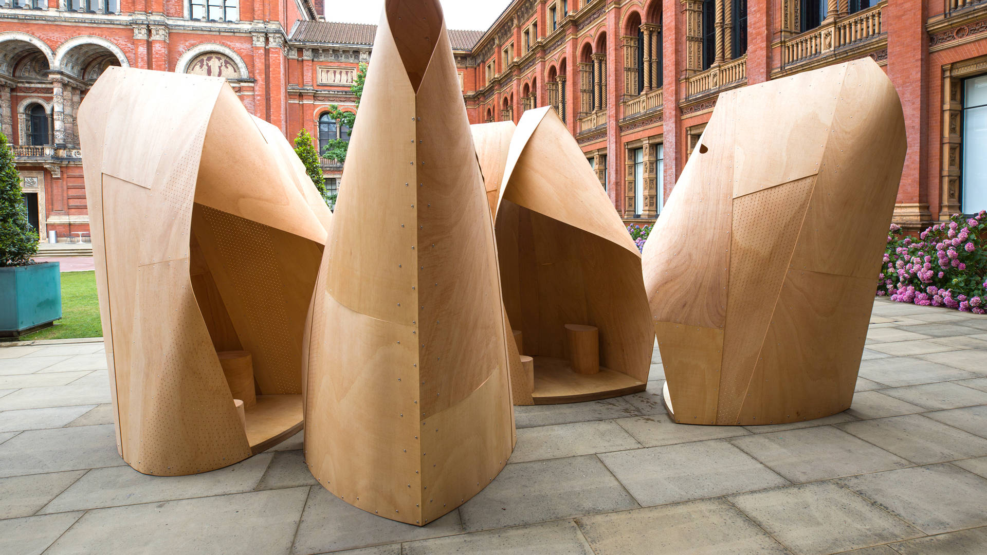 V&A · Plywood Material of the Modern World