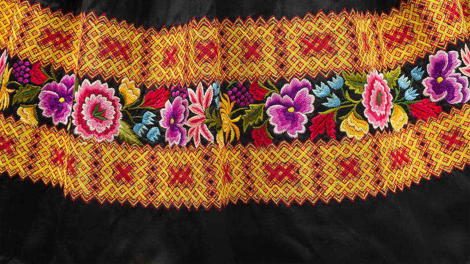 Va Traditional Mexican Dress - 