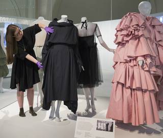 Curating Fashion and Dress  photo