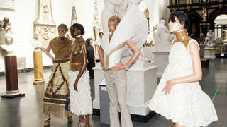 v&a balenciaga fashion in motion